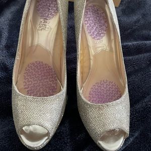 One night! Good care in box always. Michael Kors